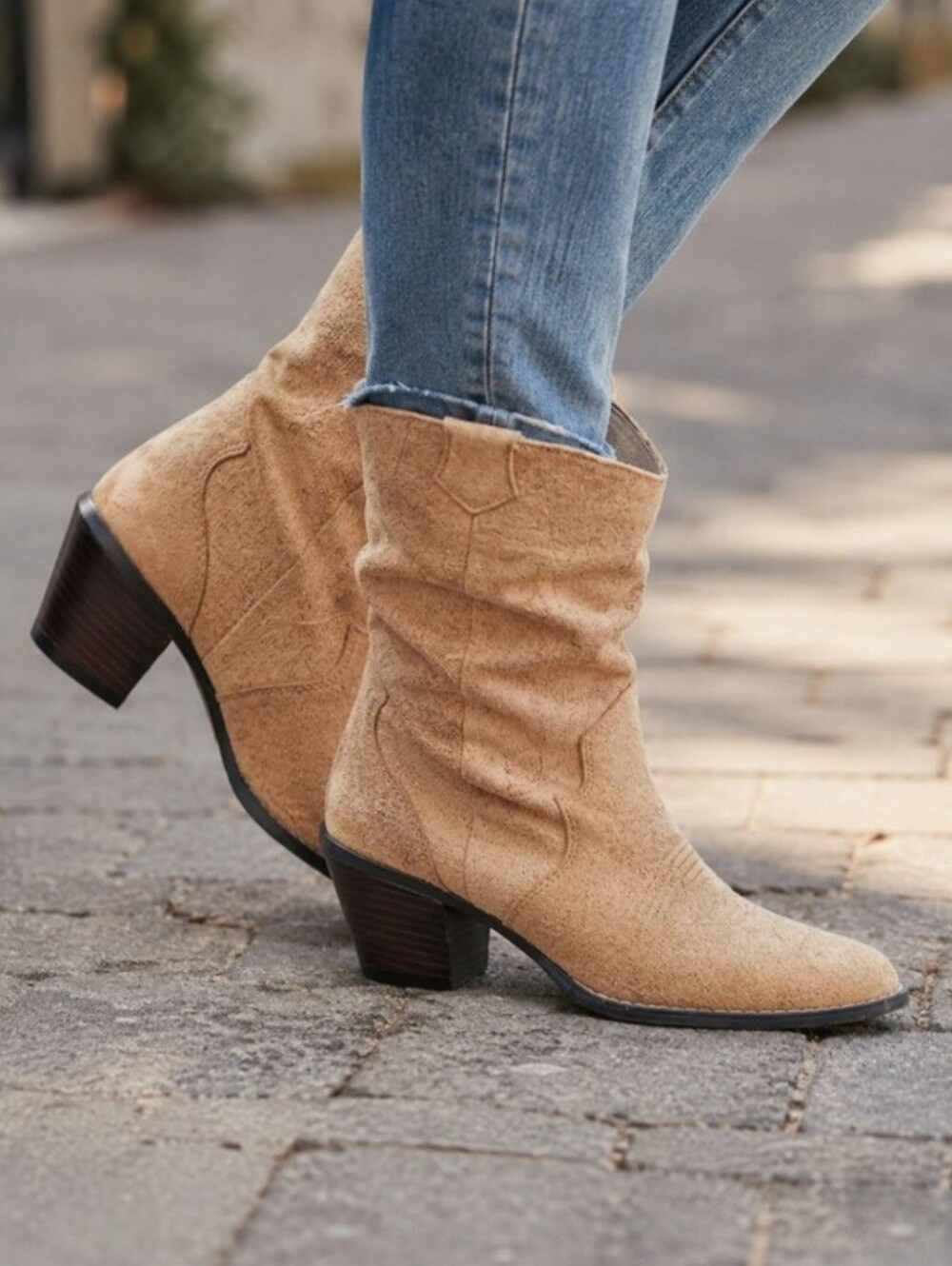 Durango Crush 8" Shorty Boots Size 7.5